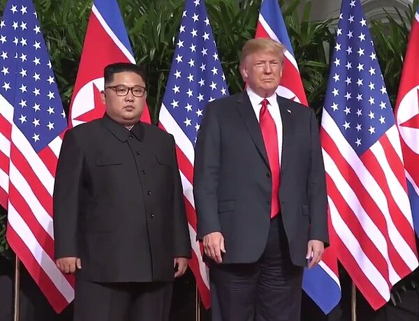 川普與金正恩於6月12日在新加坡簽下雙邊公報。(翻攝自白宮官網)