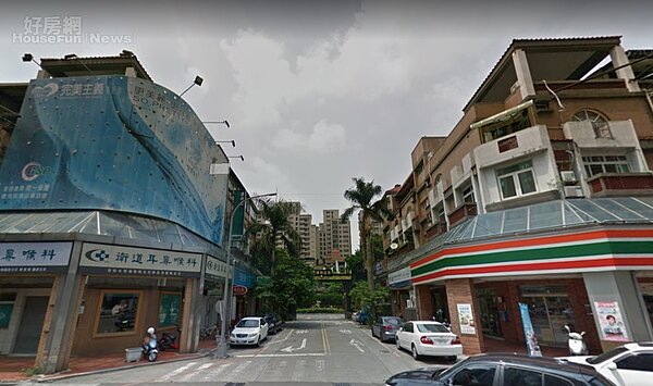 衛道新世界為台中北區知名別墅。(截自GoogleMap)