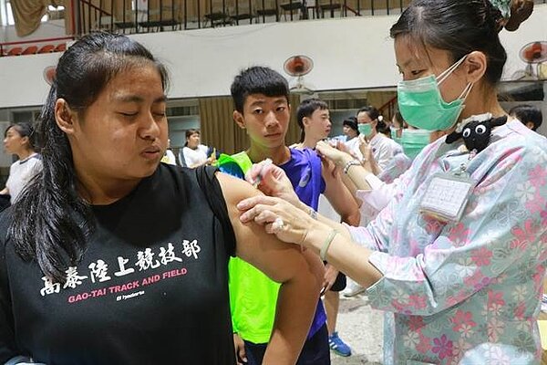 國健署預計今年11月，為全台國一女生公費施打接種人類乳突病毒疫苗（簡稱HPV疫苗）。(謝佳潾攝)