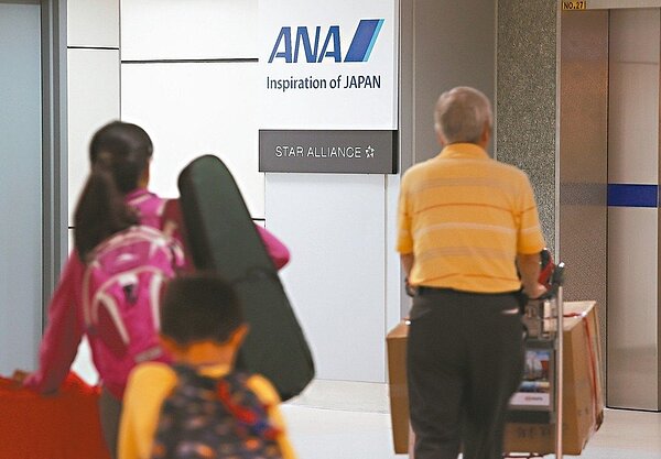 外交部昨向日本航空公司(JAL)及全日本空輸公司(ANA)表達抗議,要求更正不當稱謂。 記者陳嘉寧/攝影