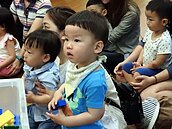 托育6000補助直接撥父母　網友提案3天獲12K附議