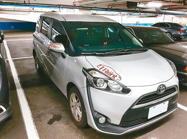 共享汽車業者投放90輛燃油車、10輛油電混合車在北市12區服務圈。 記者翁浩然/攝影