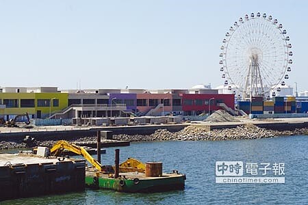 台中港「三井OUTLET PARK」是台灣首座大型海港購物商城，規模媲美日本新橫濱「三井OUTLET PARK」。圖／曾麗芳 