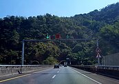 隧道降速才安全？　國道警：觀念錯誤