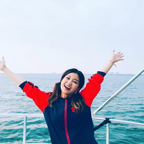 可愛小CALL閃婚（照片取自宅之小惡魔 小CALL臉書）