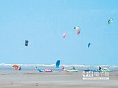 喜乘大安風　風箏衝浪競賽秀絕技
