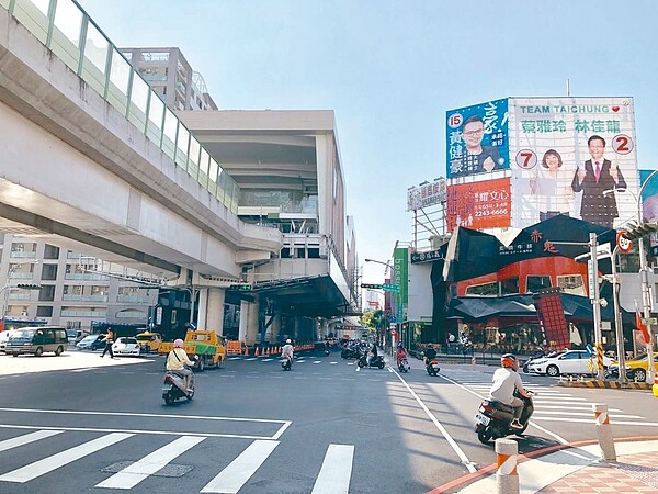 有捷運綠線G6站進駐的崇德商圈，已成為台中北屯房市的新亮點。 記者宋健生／攝影