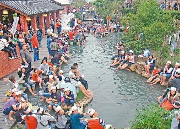 入冬後是泡湯旺季,宜蘭礁溪鄉重新被納入交通部觀光局的旅宿補助對象。圖/本報資料照