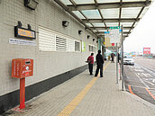 台中接駁不順　機場、高鐵旅客抱怨