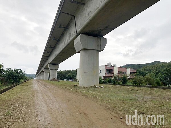 桃園市機捷田園景觀大道A9a站至A11站道路改善工程開工，預定後年4月完工，未來從蘆竹坑口、山腳、坑子一路到新北林口交通便利，可帶動地方發展。記者曾增勳／攝影 