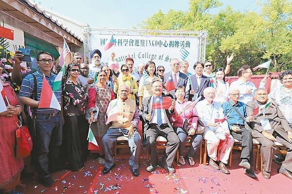 國際外科學會中華民國總會昨進駐光復新村的國際非政府組織中心,並要在當地建立博物館。 圖/國際外科學會中華民國總會提供