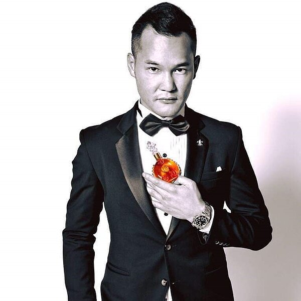 丁春霆是壁紙小開丁春誠哥哥。圖/摘自丁春霆臉書