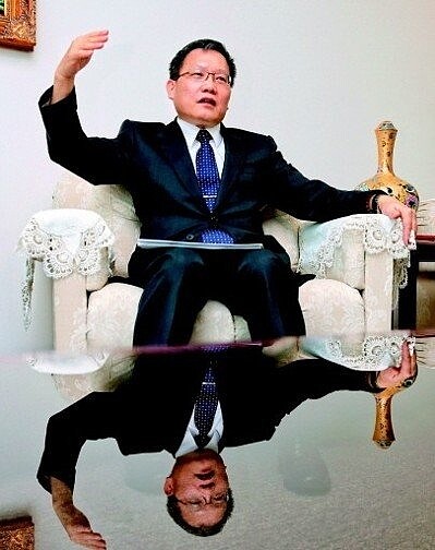 財政部長蘇建榮表示,決定透過鼓勵公股金融機構積極評估整併等三項做法,提升綜效,擴大公股金融版圖。 圖/聯合報系資料照片