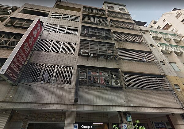 一中商圈旁套房曾發生兩起非自然身故事件。圖/googlemap