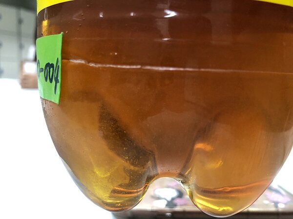 新北市衛生局今天開記者會說明蘋果西打變質事件,且確定依法重罰大西洋公司100萬元。記者王敏旭/攝影