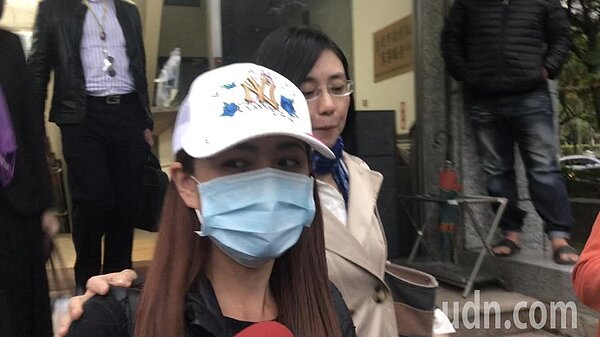 藝人柯以柔對開庭內容表示謝謝關心。記者蕭雅娟/攝影