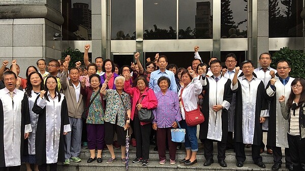 中石化戴奧辛汙染案,最高法院9月28日開言詞辯論庭,受害居民北上關心。本報資料照片