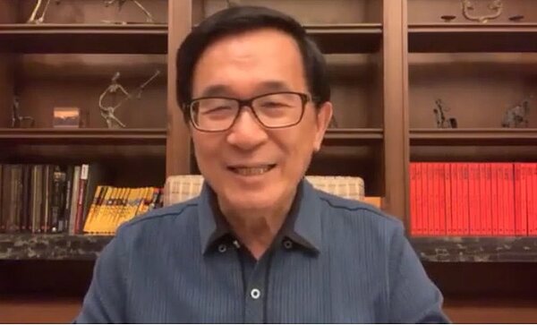 前總統陳水扁在高雄市長選舉之前曾在臉書說,如果當時的國民黨高雄市長候選人韓國瑜當選市長,他要北漂;選後他表示還不打算北漂,還要等著看韓國瑜兌現競選政見。圖/翻攝陳水扁臉書YonGe Chen