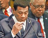 再爆狂語！杜特蒂自爆呼麻提神　後改口「開玩笑的...信的人蠢」