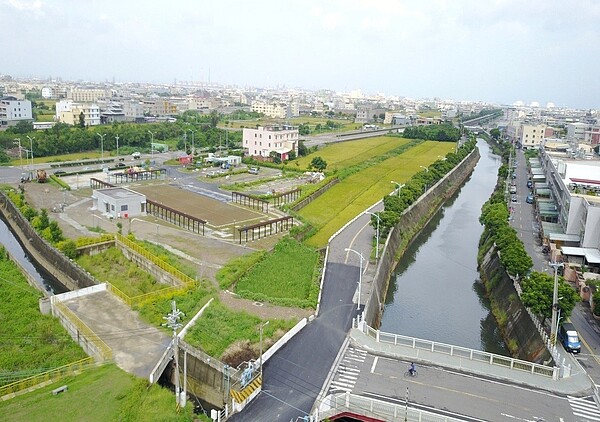 梧棲海線地區首座水質淨化場今啟用，將有效改善梧棲大排水質。（圖／水利局提供）