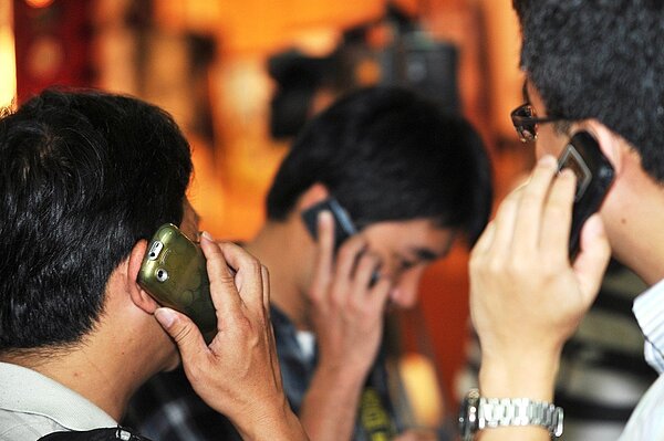 根據統計資料，今年上半年國內電話去話分鐘數減少12.5%，國際電話更是減少22.2%。記者陳正興／攝影