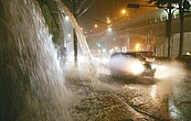雙北今續大雨　周末恐有強颱