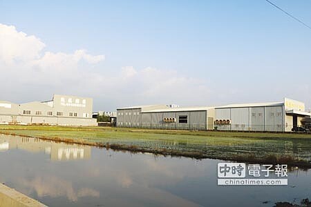 台中烏日溪南一帶,也是未登記工廠或臨時工廠登記業者的聚集地。圖/劉朱松
