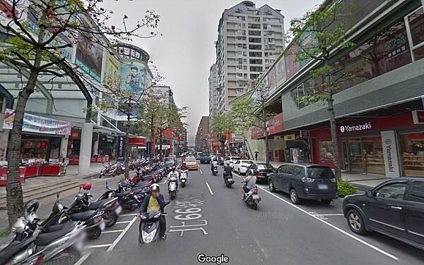 新莊佳瑪商圈,商店林立(圖/截至google map)