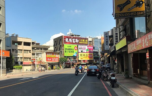 近期房市去化速度慢,加上推案爆量,讓房市賣壓持續累積,房價下跌風險升高。記者游智文/攝影