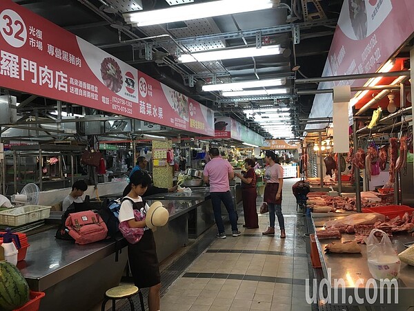 位於台北101、國父紀念館旁的光復市場，近期改裝重新開張，在今天（16日）舉辦開幕活動。記者張世杰／攝影
