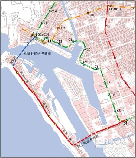 穿越過港隊道的旗津捷運系統路線，未來可串接亞灣和駁二特區，形成一個南高雄的觀光路網。圖／高雄捷運局提供
