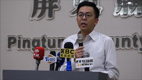 屏東縣政府發言人黃建嘉屢次跳出來為縣府說明各種爭議,這回他本人身陷錄音風暴,今天上午已請辭觀傳處長。圖/本報資資料照片