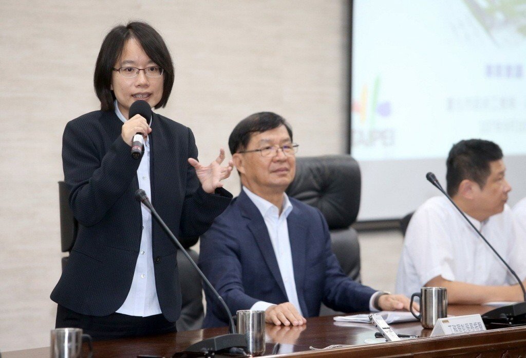 台北市政府工務局長彭振聲(中)接任陳景峻為北農官股董事。 圖/聯合報系資料照片