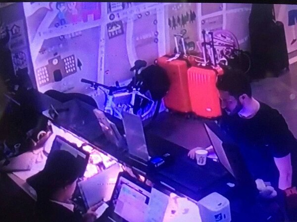 美國3D列印槍枝發明人柯迪威爾森,在美因性侵少女案被通緝,本月初來台,投宿台北市萬華區廣州街某商務旅館。記者李奕昕/翻攝