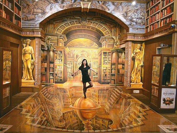 新天地婚宴會館特別設置立體3D地景圖,讓民眾一入館就拍不停。 記者余采瀅/攝影