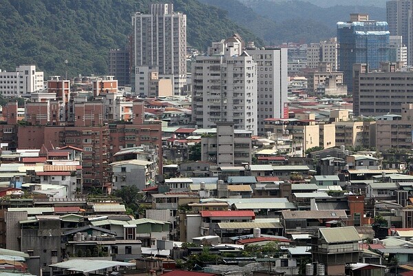 國稅局官員說，個人交易房地若屬房地合一新制課稅範圍，即使課稅所得為零或虧損，也要申報，以免受罰。本報資料照片
