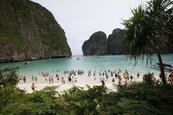 泰國旅遊勝地PP島　因破壞和汙染「不限期繼續關閉」