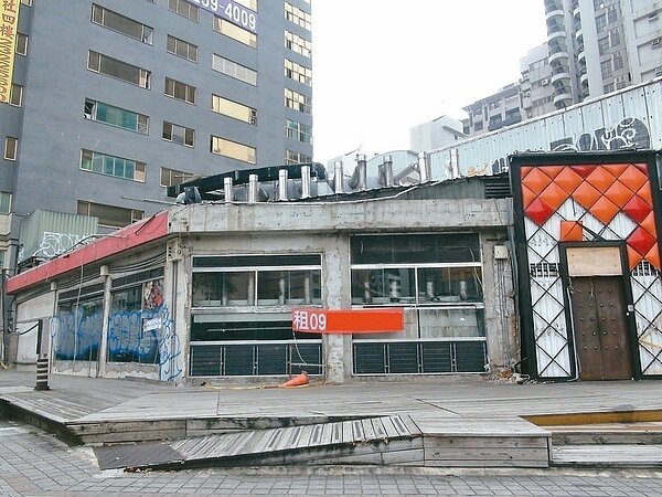 台中的赤鬼牛排館不敵人事及店租成本,去年底從公益路轉戰到台灣大道。聯合報系資料照/余采瀅攝影