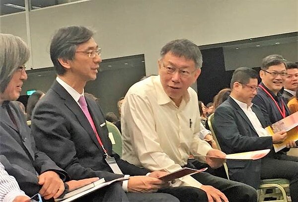 對於器官活摘事件遭到抹黑,柯文哲強調一定會告到底。(吳堂靖攝)