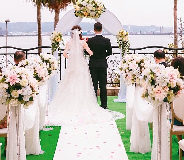 搭配跨年度的免稅額計算,準新人來自父母的財務贊助,最多可有2160萬元免課徵贈與稅。 圖/聯合報系資料照片