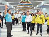 高雄鐵路地下化 10月14日通車 送一卡通