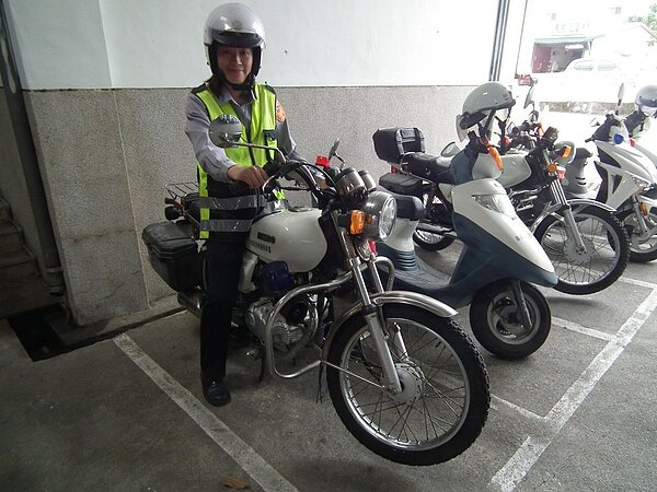 為省油錢，有分局要求基層員警執行勤務時盡可能不開巡邏車，改騎警用機車。本報資料照片