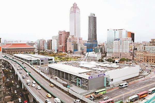 台北雙子星聯合開發案近日傳出最大私地主欣光華公司對增補契約書有意見,引發外界關切全案是否有變數。 圖/聯合報系資料照片
