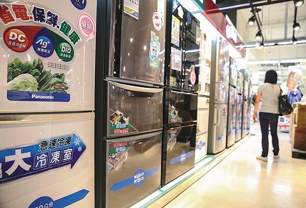 節能家電補助方案,經濟部不反對,但為了不影響買氣,已催促各縣市儘速上報補助方案,避免消費者觀望。聯合報系資料照