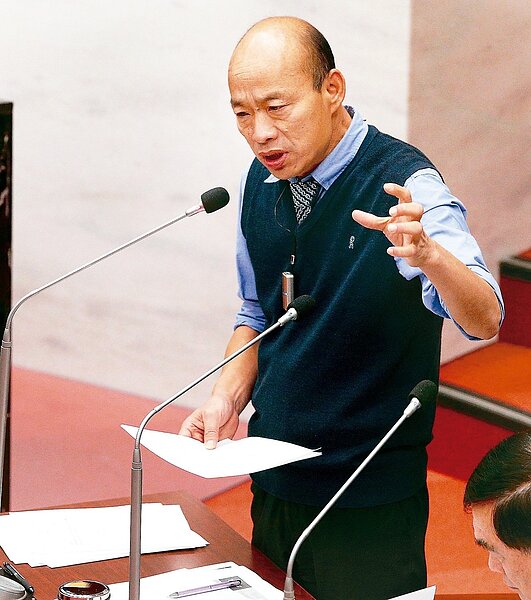 高雄市長韓國瑜今天上午在議會接受質詢。 記者劉學聖／攝影