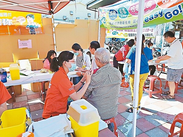 高雄市衛生局疾管處表示,近月來社區流感病毒陽性檢體中以A型流感共同流行。 圖/高雄市衛生局提供