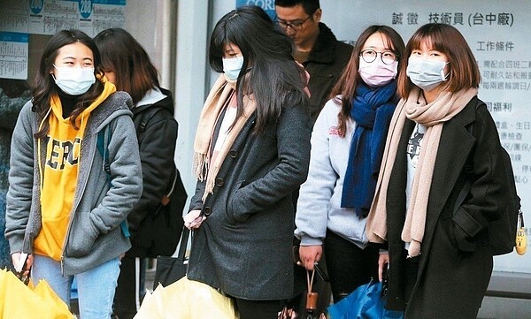 類流感人數暴增,醫師提醒勤洗手、注意咳嗽禮節。 圖╱聯合報系資料照片