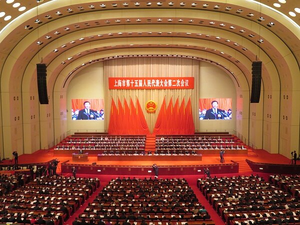 上海市長應勇在昨天開幕的上海人大會議上宣告,去年上海人均GDP已經突破2萬美元大關。 特派記者林則宏/攝影