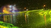 美呆了！台南鹽水月津港燈節啟燈秀超驚豔