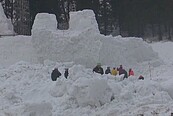 日本立春天暖　新潟雪祭雪像崩塌2人遭活埋